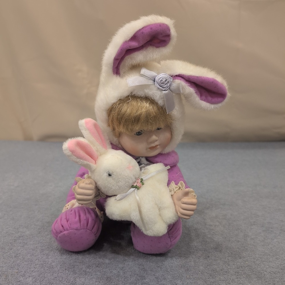 TL Toys 1992 Easter Bunny‎ Doll Purple Outfit Plush Bunny Toy